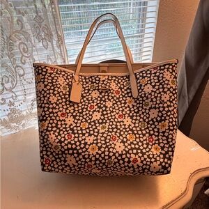 Coach Floral Pattern Tote Bag in Navy and White